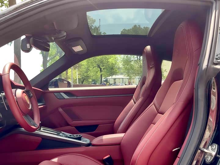 Фото 10 - Porsche 911