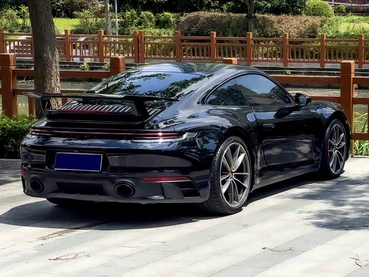 Фото 7 - Porsche 911