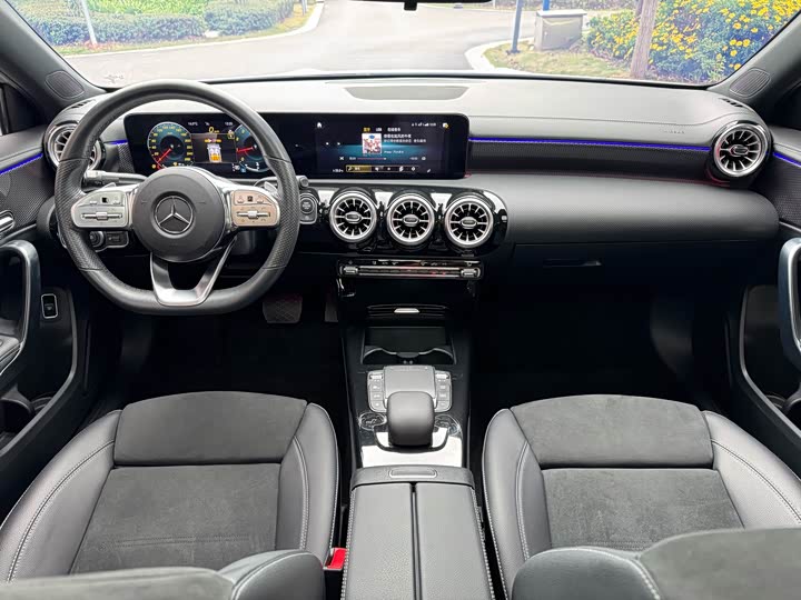 Фото 21 - Mercedes-Benz A-Class