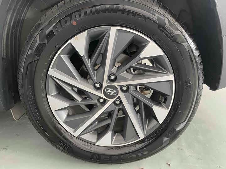 Фото 23 - Hyundai Tucson L