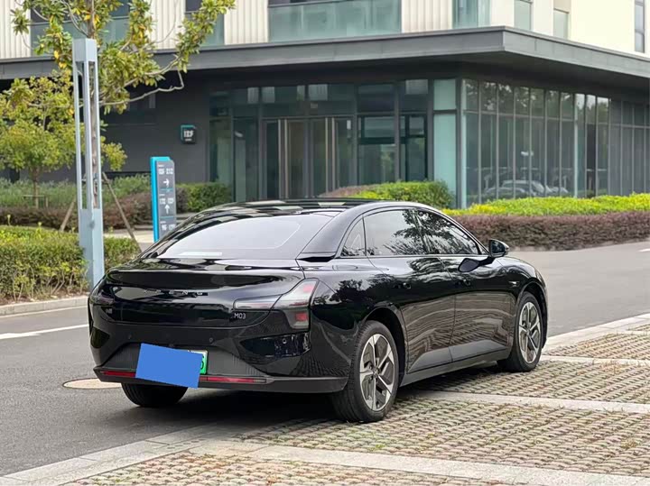 Фото 3 - XPeng Mona M03