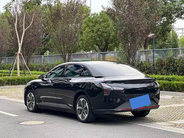 Фото 6 - XPeng Mona M03