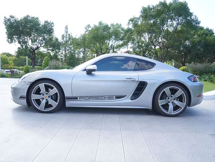 Фото 3 - Porsche 718