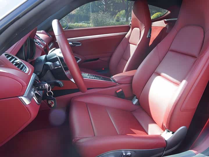 Фото 4 - Porsche 718