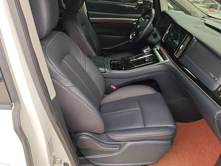 Фото 11 - GAC Trumpchi M8