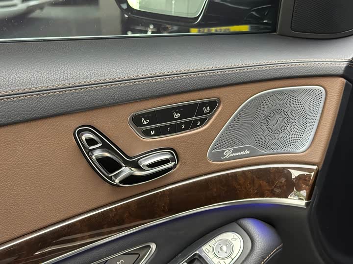 Фото 4 - Mercedes-Benz S-Class