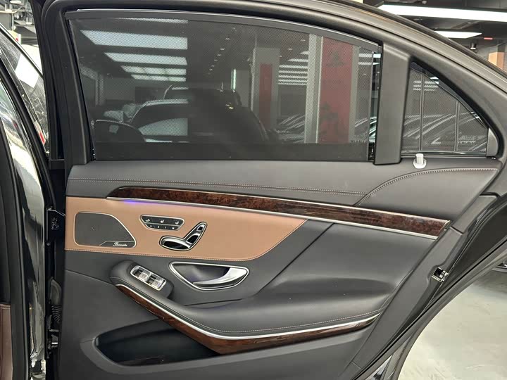 Фото 8 - Mercedes-Benz S-Class