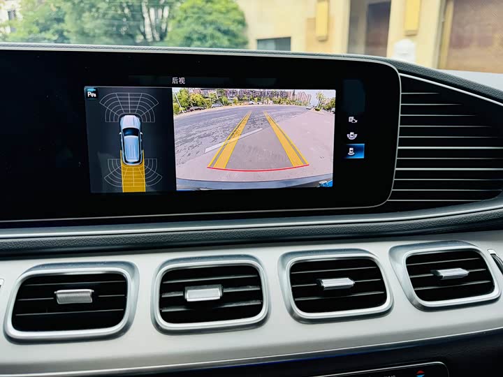 Фото 10 - Mercedes-Benz GLE-Class