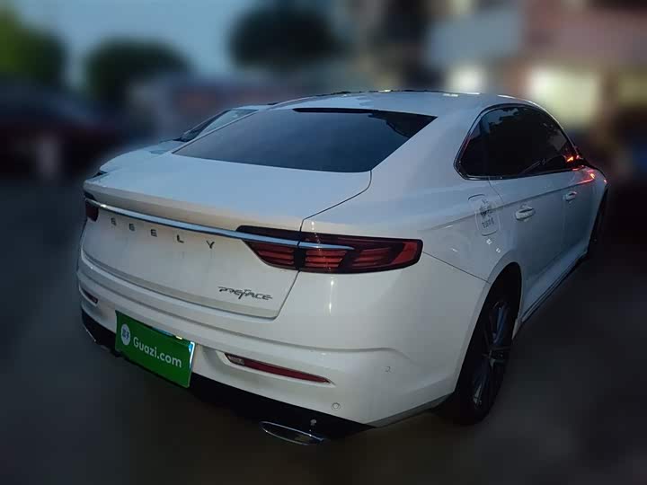 Фото 29 - Geely Preface