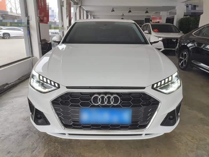 Фото 3 - Audi A4L