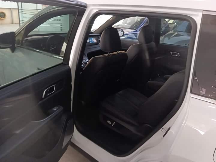 Фото 2 - LiXiang One