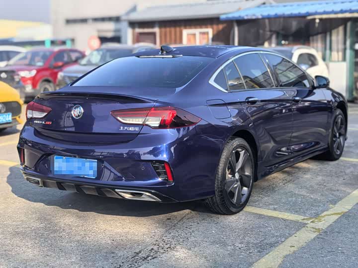 Фото 4 - Buick Regal