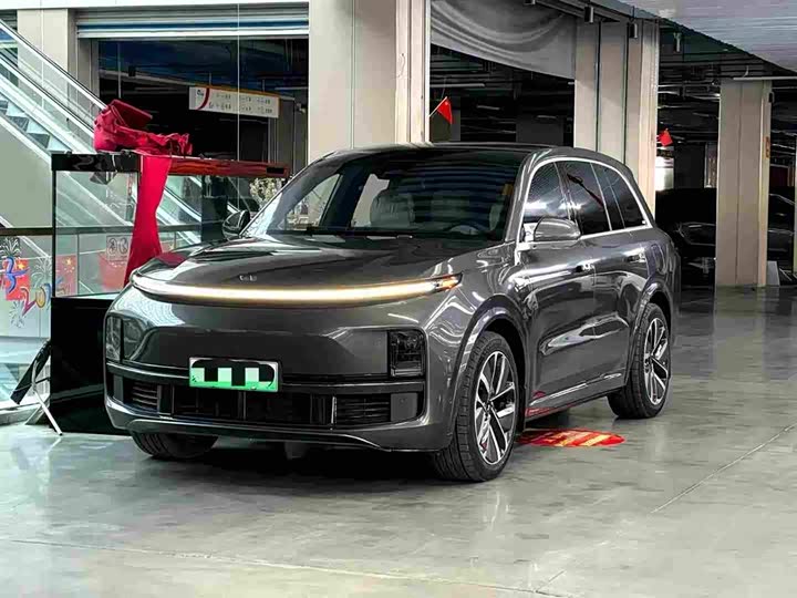 Фото 1 - LiXiang L8