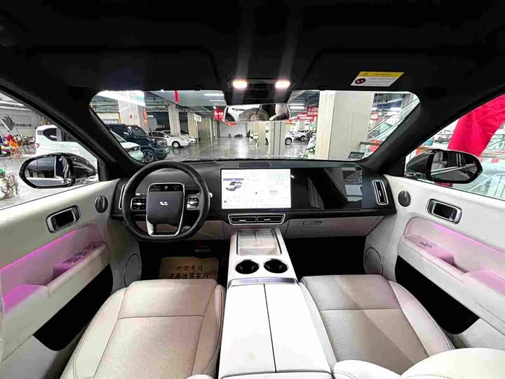 Фото 6 - LiXiang L8