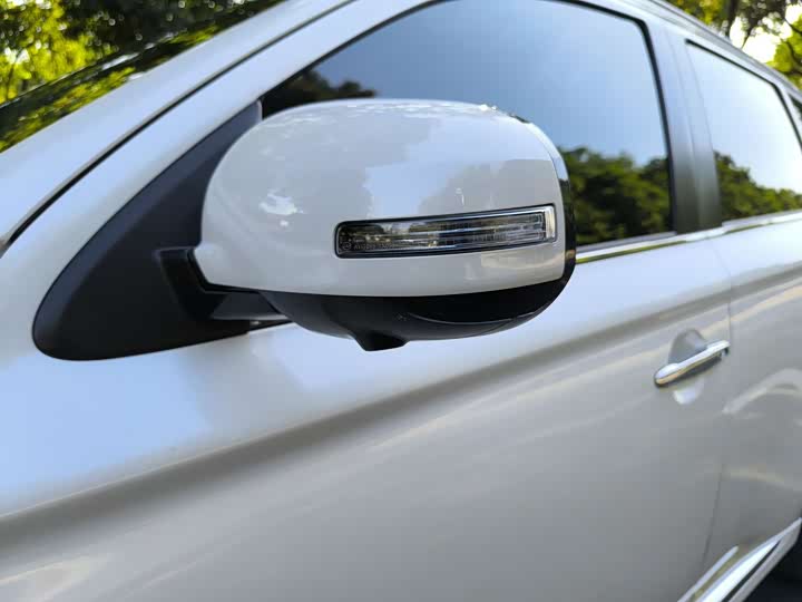 Фото 17 - Mitsubishi Outlander