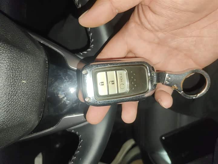 Фото 12 - Honda CR-V