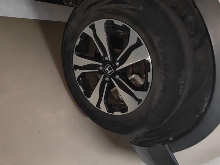 Фото 31 - Honda CR-V