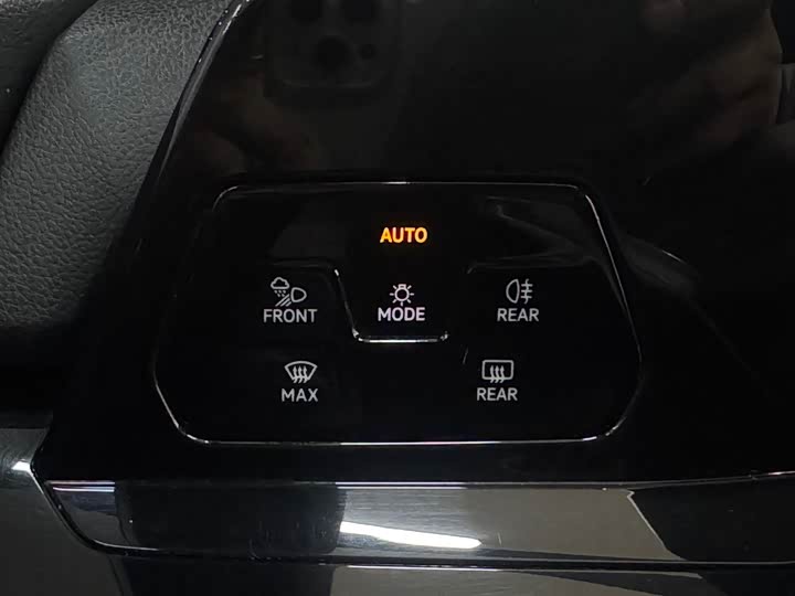 Фото 11 - Volkswagen Golf