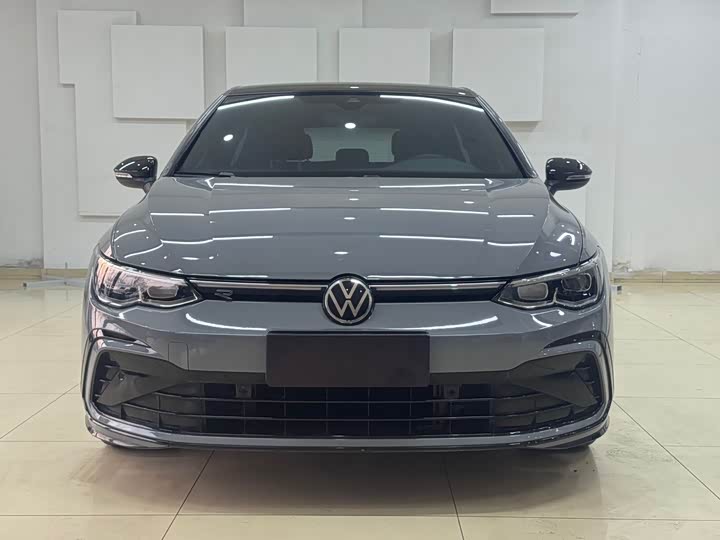 Фото 2 - Volkswagen Golf