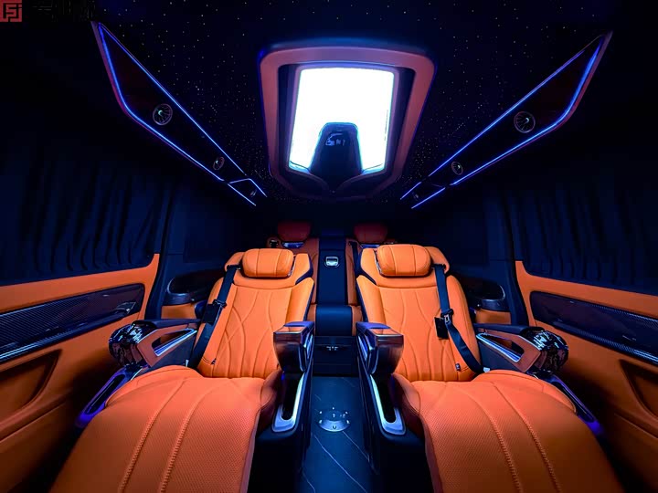 Фото 15 - Mercedes-Benz Vito