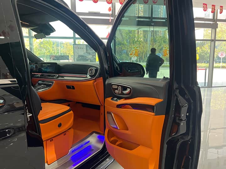 Фото 6 - Mercedes-Benz Vito