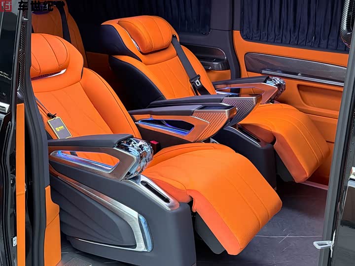 Фото 9 - Mercedes-Benz Vito