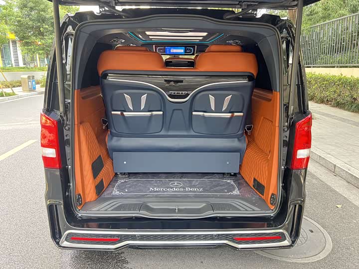 Фото 9 - Mercedes-Benz Vito