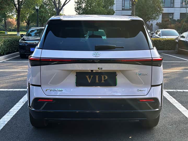 Фото 17 - Toyota bZ3X