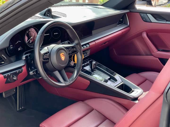 Фото 8 - Porsche 911