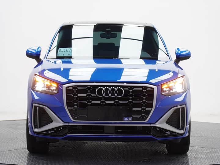 Фото 2 - Audi Q2L