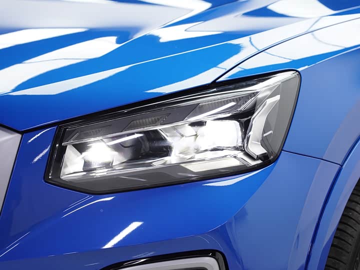 Фото 7 - Audi Q2L