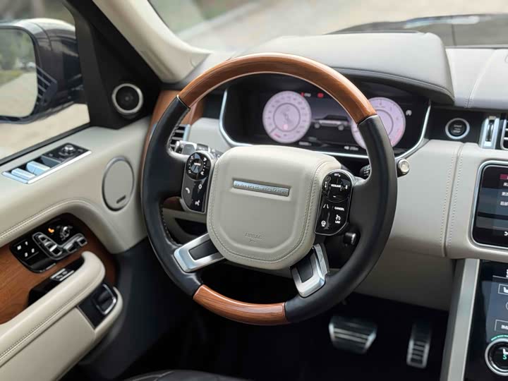 Фото 19 - Land Rover Range Rover