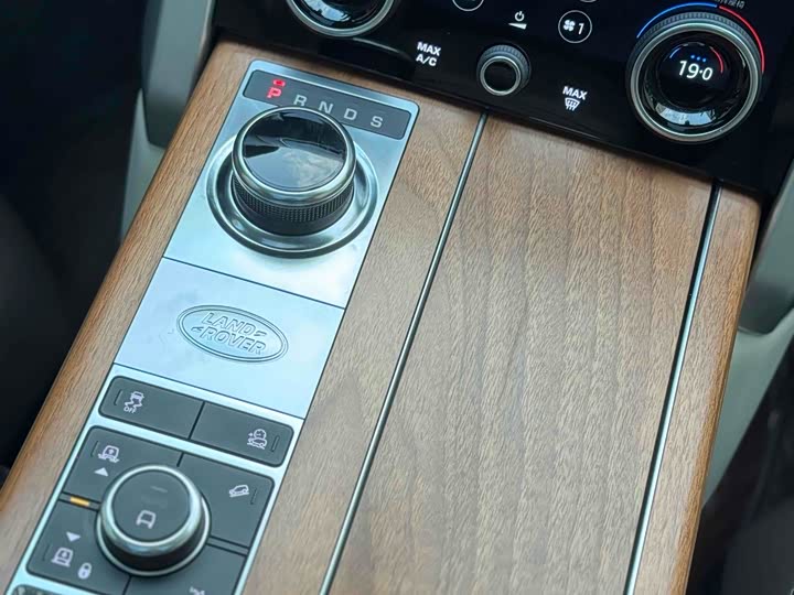 Фото 22 - Land Rover Range Rover