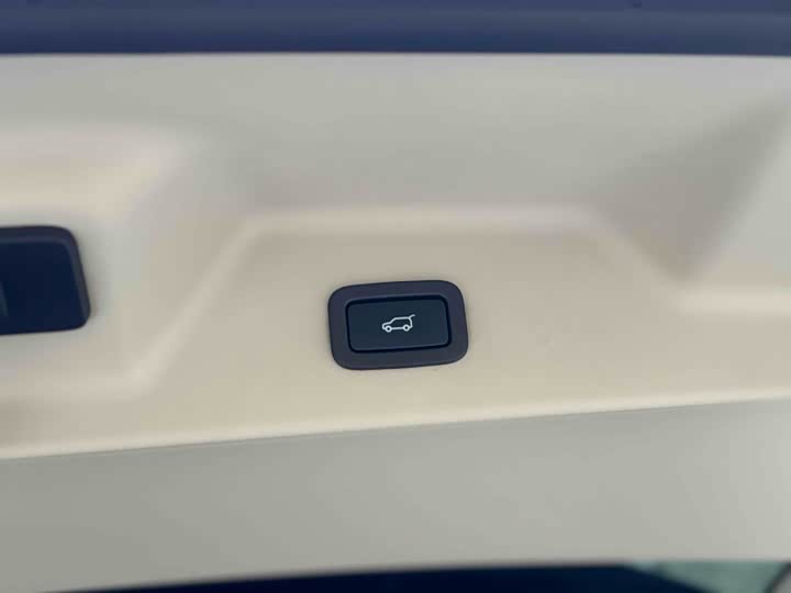 Фото 35 - Land Rover Range Rover