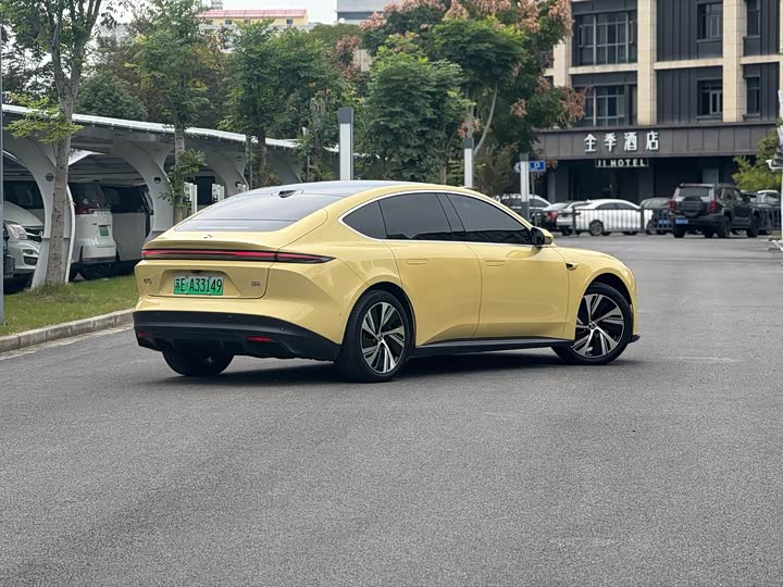 Фото 3 - Nio ET5