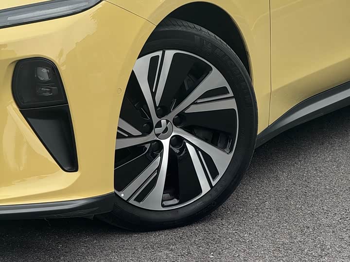 Фото 8 - Nio ET5