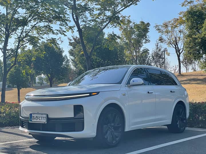 Фото 1 - LiXiang L7