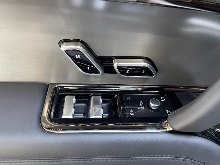 Фото 13 - Land Rover Range Rover Sport