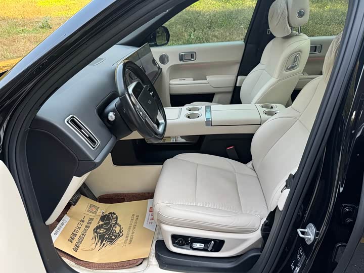 Фото 4 - LiXiang L8