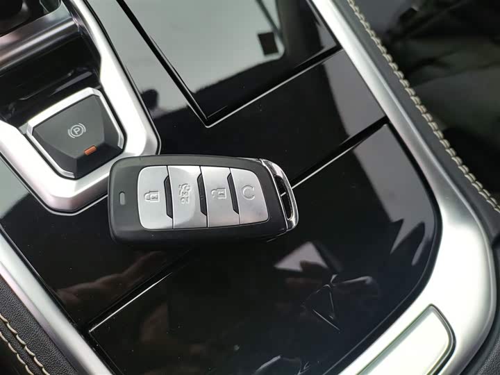 Фото 9 - Changan CS85 Coupe