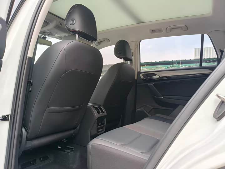 Фото 6 - Volkswagen Tayron