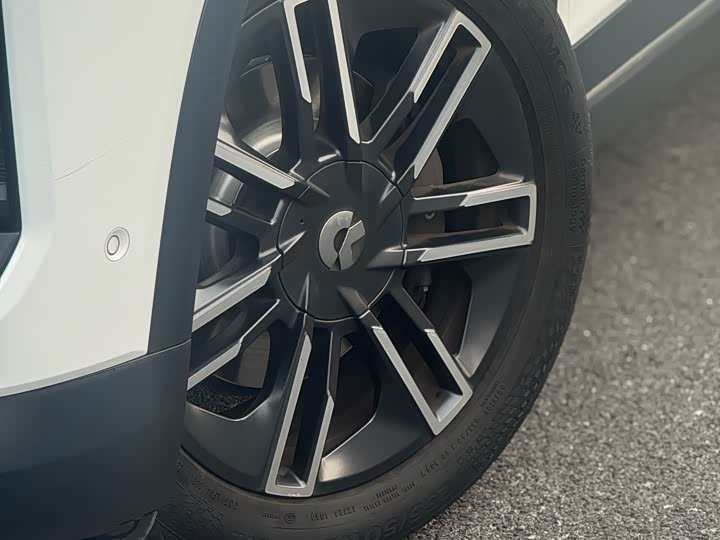 Фото 8 - Nio EC6