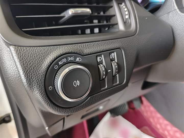 Фото 11 - Buick Envision Plus