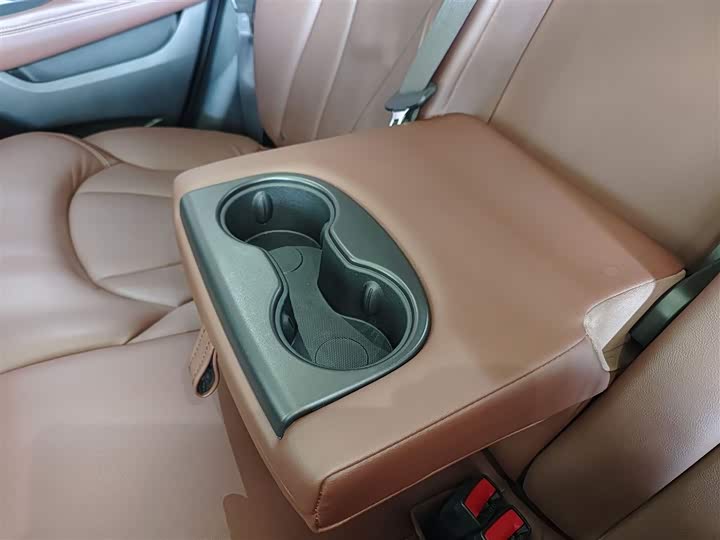 Фото 17 - Buick Envision Plus