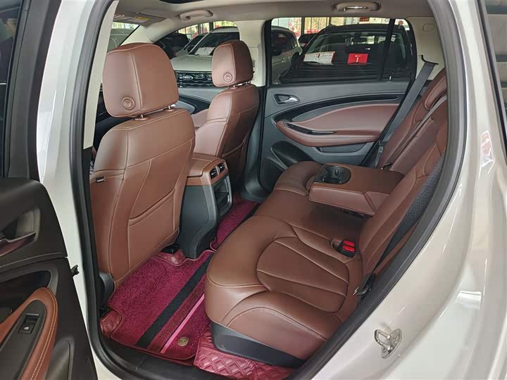 Фото 20 - Buick Envision Plus