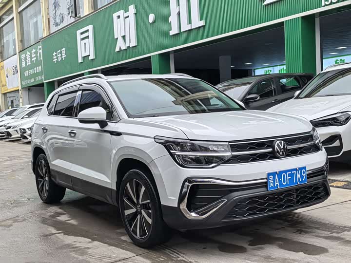 Фото 3 - Volkswagen Tharu