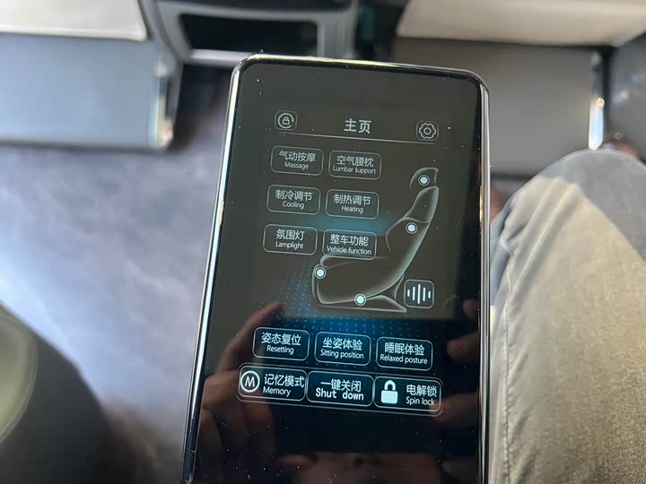 Фото 31 - Mercedes-Benz V-Class