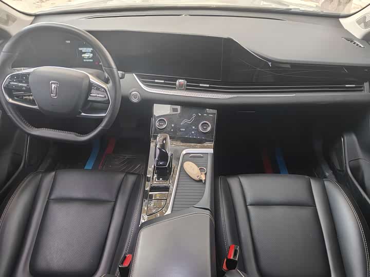 Фото 6 - Bestune B70