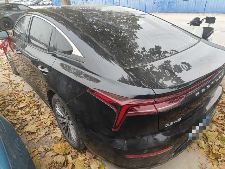 Фото 9 - Bestune B70