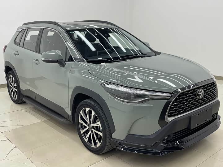 Фото 2 - Toyota Corolla Cross